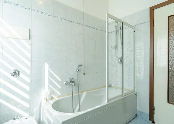 아파트 Spacious Bright With Panoramic Views