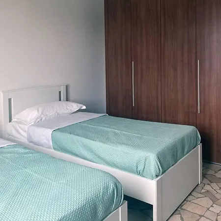 Apartment Spacious With Panoramic Views In Lecco