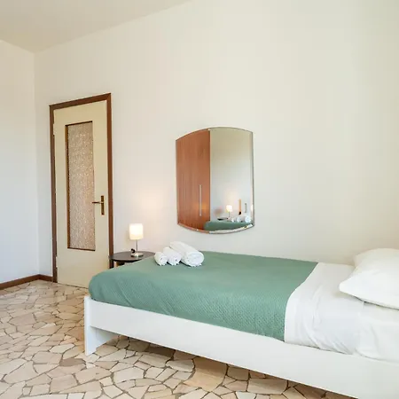 Spacious Bright Apartment With Panoramic Views *