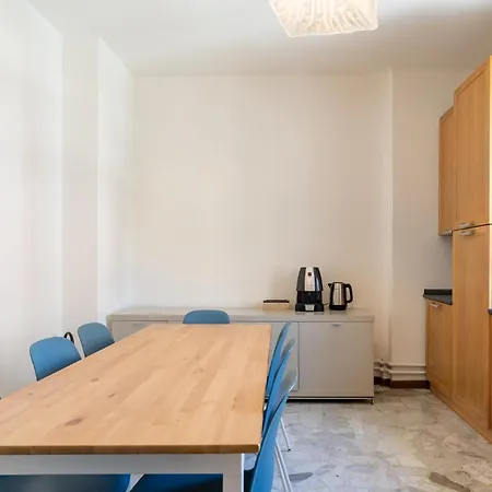 Spacious With Panoramic Views In Apartment